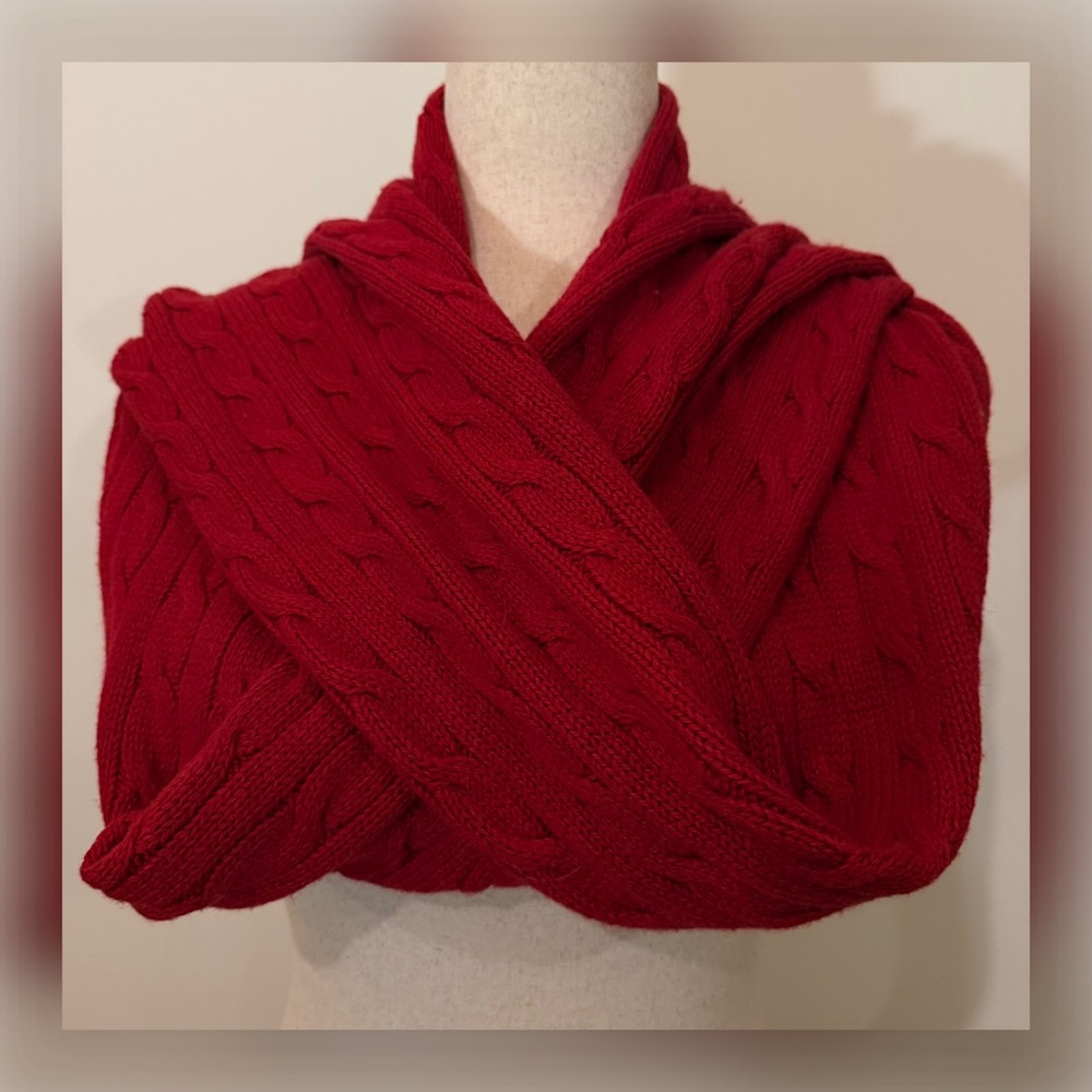 RALPH LAUREN Long Cable Knit Scarf in Vibrant Red